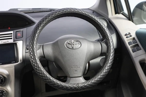 Хетчбэк Toyota Vitz 2005 года, 579000 рублей, Новосибирск