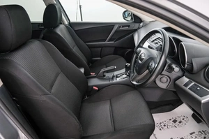 Хетчбэк Mazda Axela 2013 года, 999000 рублей, Красноярск