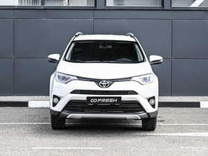 Внедорожник Toyota RAV4 2016 года, 1999000 рублей, Кирилловка