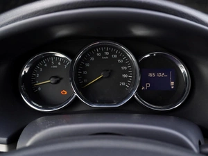 Седан Renault Logan 2016 года, 930000 рублей, Тверь