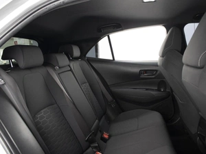 Хетчбэк Toyota Corolla 2018 года, 1750000 рублей, Омск