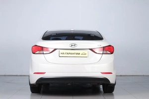 Седан Hyundai Elantra 2015 года, 1119000 рублей, Челябинск