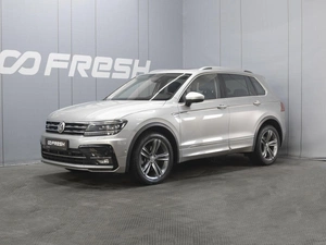 Внедорожник Volkswagen Tiguan 2018 года, 3050000 рублей, Омск