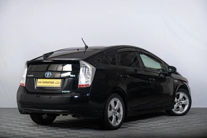 Лифтбек Toyota Prius 2011 года, 1229000 рублей, Томск
