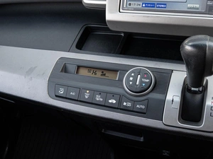 Минивэн Honda Freed 2012 года, 1315000 рублей, Краснодар