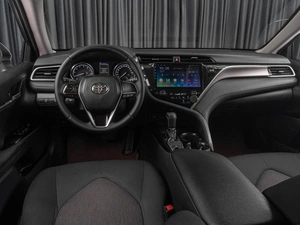 Седан Toyota Camry 2019 года, 2139000 рублей, Тюмень