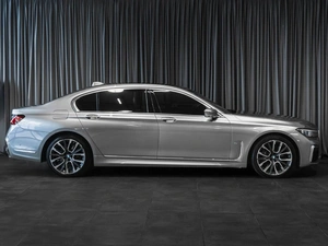 Седан BMW 7 серия 2019 года, 6177000 рублей, Тюмень