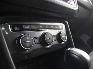 Внедорожник Volkswagen Tiguan 2018 года, 3050000 рублей, Омск