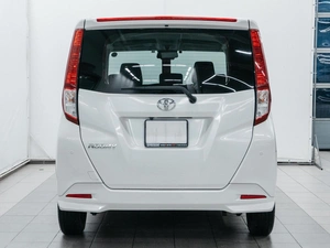 Минивэн Toyota Roomy 2021 года, 1050000 рублей, Красноярск