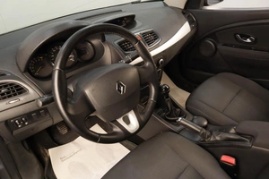 Седан Renault Fluence 2011 года, 559000 рублей, Челябинск