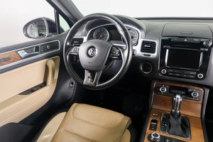 Внедорожник Volkswagen Touareg 2011 года, 2349000 рублей, Пермь