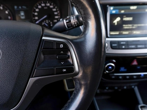 Седан Hyundai Solaris 2018 года, 1449000 рублей, Саратов