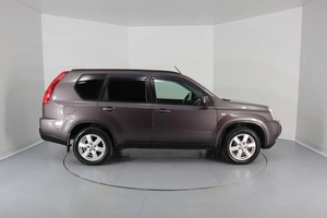 Универсал Nissan X-Trail 2010 года, 1030000 рублей, Брянск