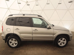 Внедорожник Chevrolet Niva 2014 года, 645000 рублей, Орёл