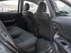 Хетчбэк Toyota Aqua 2017 года, 1199000 рублей, Краснодар