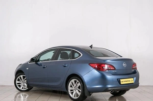 Седан Opel Astra 2014 года, 999000 рублей, Красноярск