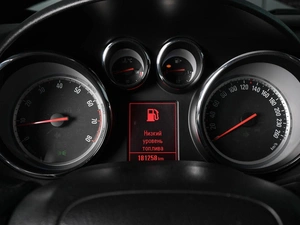 Хетчбэк Opel Astra 2012 года, 989000 рублей, Аксай