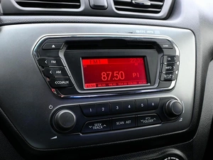 Седан Kia Rio 2012 года, 899000 рублей, Волгоград