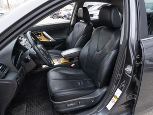 Седан Toyota Camry 2007 года, 1049000 рублей, Саратов