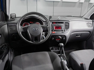Хетчбэк Kia Rio 2011 года, 699000 рублей, Тюмень