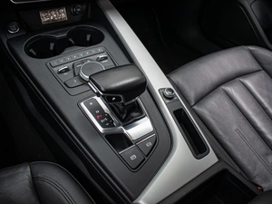 Седан Audi A4 2019 года, 2475000 рублей, Краснодар
