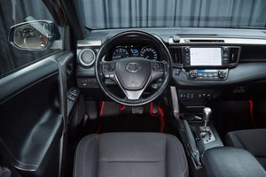 Внедорожник Toyota RAV4 2019 года, 2700000 рублей, Красноярск