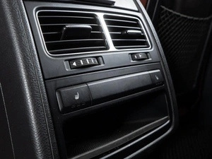 Внедорожник Volkswagen Touareg 2015 года, 3355000 рублей, Волгоград