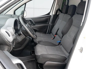 Фургон Peugeot Partner 2017 года, 930000 рублей, Краснодар