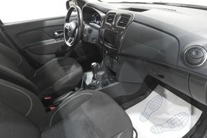 Хетчбэк Renault Sandero Stepway 2018 года, 1369000 рублей, Новокузнецк