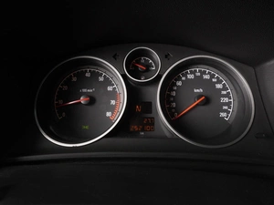 Хетчбэк Opel Astra 2011 года, 619000 рублей, Минеральные Воды