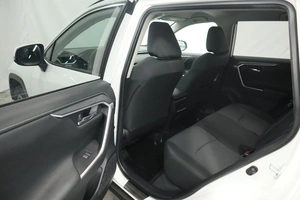 Внедорожник Toyota RAV4 2020 года, 3030000 рублей, Курск