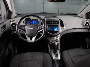 Седан Chevrolet Aveo 2014 года, 900000 рублей, Тюмень