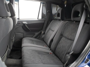 Внедорожник Toyota RAV4 2002 года, 980000 рублей, Омск