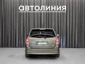 Универсал Toyota Corolla Fielder 2010 года, 895000 рублей, Красноярск