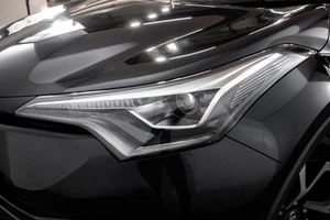 Внедорожник Toyota C-HR 2017 года, 2499000 рублей, Барнаул