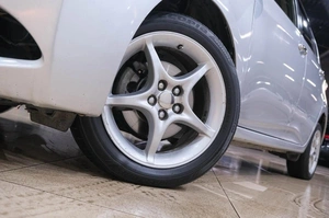 Хетчбэк Toyota Ractis 2012 года, 849000 рублей, Новокузнецк