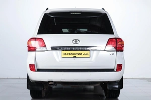 Внедорожник Toyota Land Cruiser 2013 года, 4029000 рублей, Челябинск