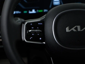 Минивэн Kia Carnival 2024 года, 6893055 рублей, Москва