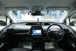 Лифтбек Toyota Prius 2019 года, 1738000 рублей, Солонцы