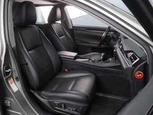 Седан Lexus ES 2016 года, 2549000 рублей, Воронеж