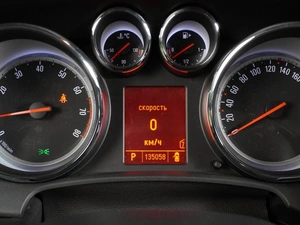 Хетчбэк Opel Astra 2011 года, 829000 рублей, Воронеж