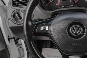 Седан Volkswagen Polo 2019 года, 1379000 рублей, Челябинск