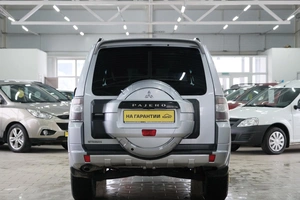 Внедорожник Mitsubishi Pajero 2011 года, 1779000 рублей, Омск