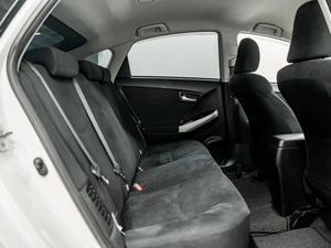 Лифтбек Toyota Prius 2012 года, 1235000 рублей, Красноярск