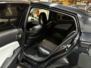 Лифтбек Toyota Prius 2017 года, 1747000 рублей, Красноярск