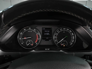 Лифтбек Skoda Superb 2019 года, 1999000 рублей, Аксай