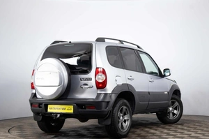 Внедорожник Chevrolet Niva 2017 года, 829000 рублей, Пермь