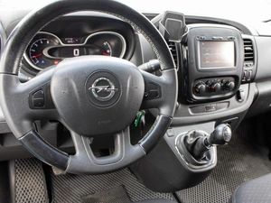 Минивэн Opel Vivaro 2018 года, 2329000 рублей, Петрозаводск