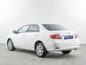 Седан Toyota Corolla 2012 года, 1217077 рублей, Москва