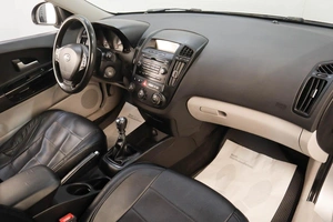 Хетчбэк Kia Ceed 2007 года, 529000 рублей, Челябинск
